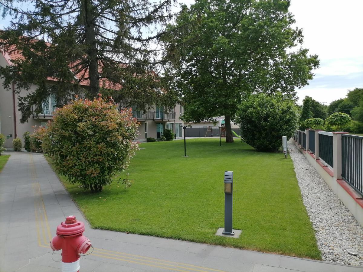 Kapitány apartman Siófok Exterior foto