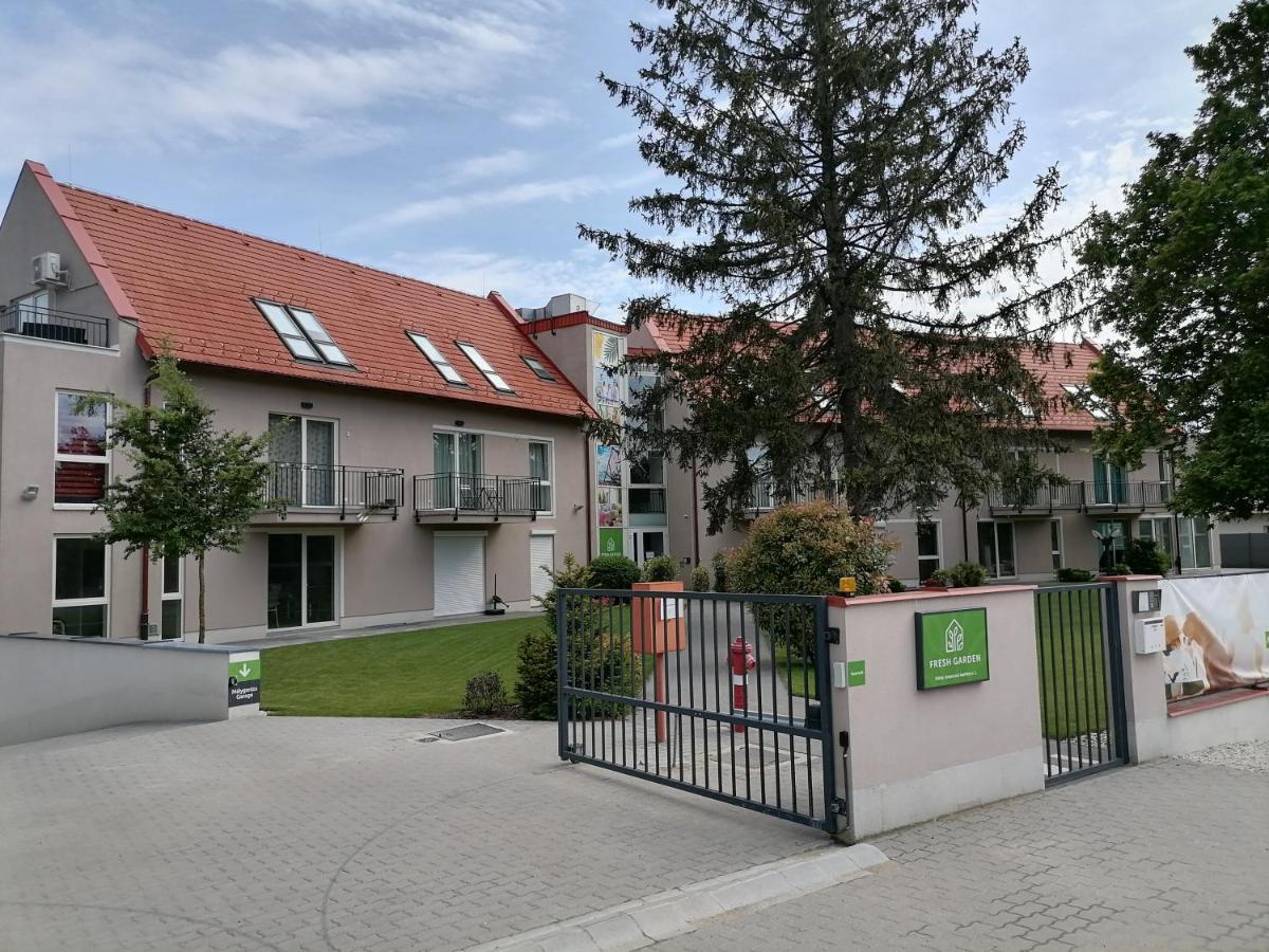 Kapitány apartman Siófok Exterior foto
